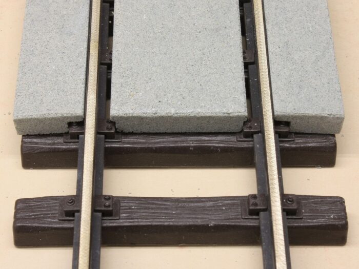 Miniaturbeton 02-117-011 G Railsoverweg voor LGB-rails - Afbeelding 2
