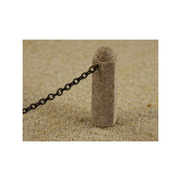 Miniaturbeton 02-063-081 G Granieten paaltjes rood met ketting - Afbeelding 2