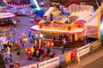 Faller 140474 H0 Snoepkraam en ballonartiest